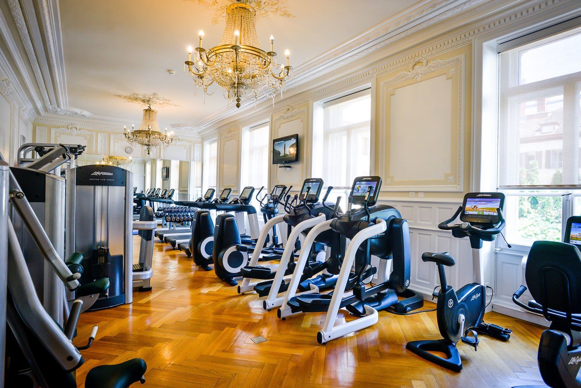 Hotel Des Trois Couronnes & - The Leading Of The World