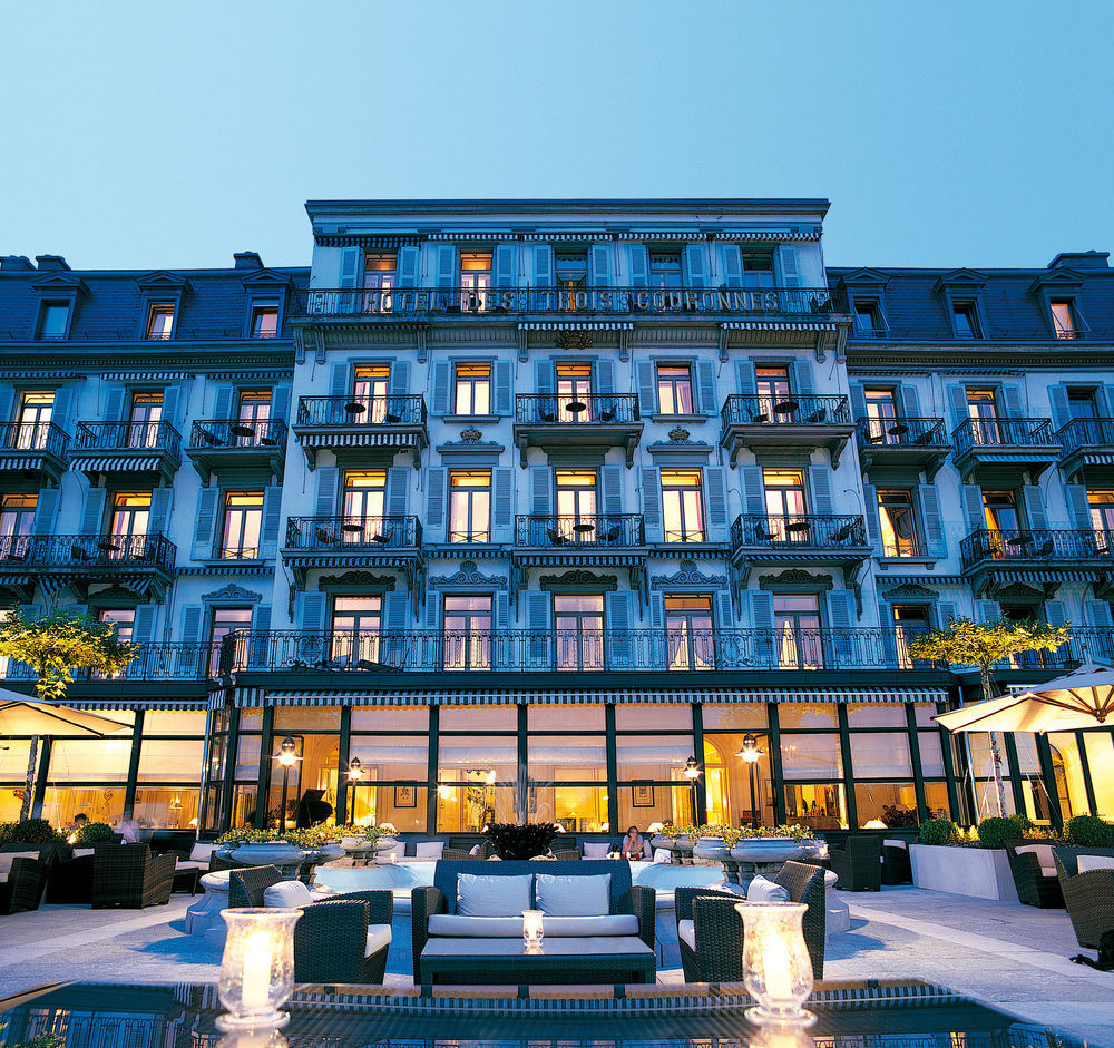 Des Trois Couronnes & - The Leading Of The World Vevey